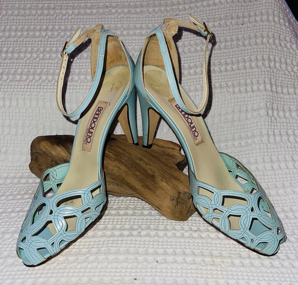 Zapatos de salón vintage BANDOLINO bebé azul cuero celosía zapatos de baile sucios Foto 1 de 4