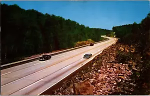 Cartolina Pennsylvania Turnpike "L'autostrada più panoramica del mondo" cromata non spedita - Foto 1 di 2