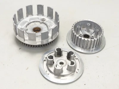 2003 01-09 雅马哈 WR250F 离合器篮主要内轮毂压力板 — 第 1/4 张图片