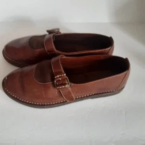 Zapatos planos Cole Hahn Brasil de cuero con hebilla talla 9,5 M - Imagen 1 de 5