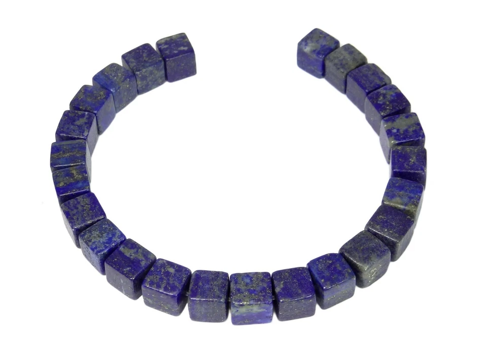 😏 Lapislazuli Würfel ca. 8 mm Edelsteinperlen 20 cm Strang für Kette & mehr 😉 - Bild 1 von 1