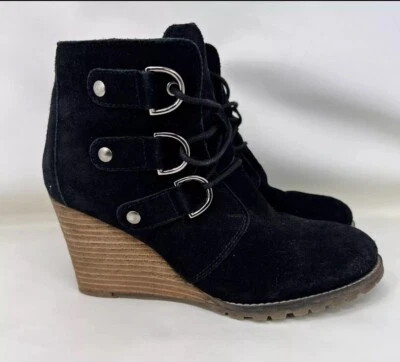 BOTA CON CORDONES DE CUÑA DIBA 3” NUEVA SIN ETIQUETAS CUERO GENUINO GAMUZA NEGRA TALLA 8.5 Foto 1 de 4