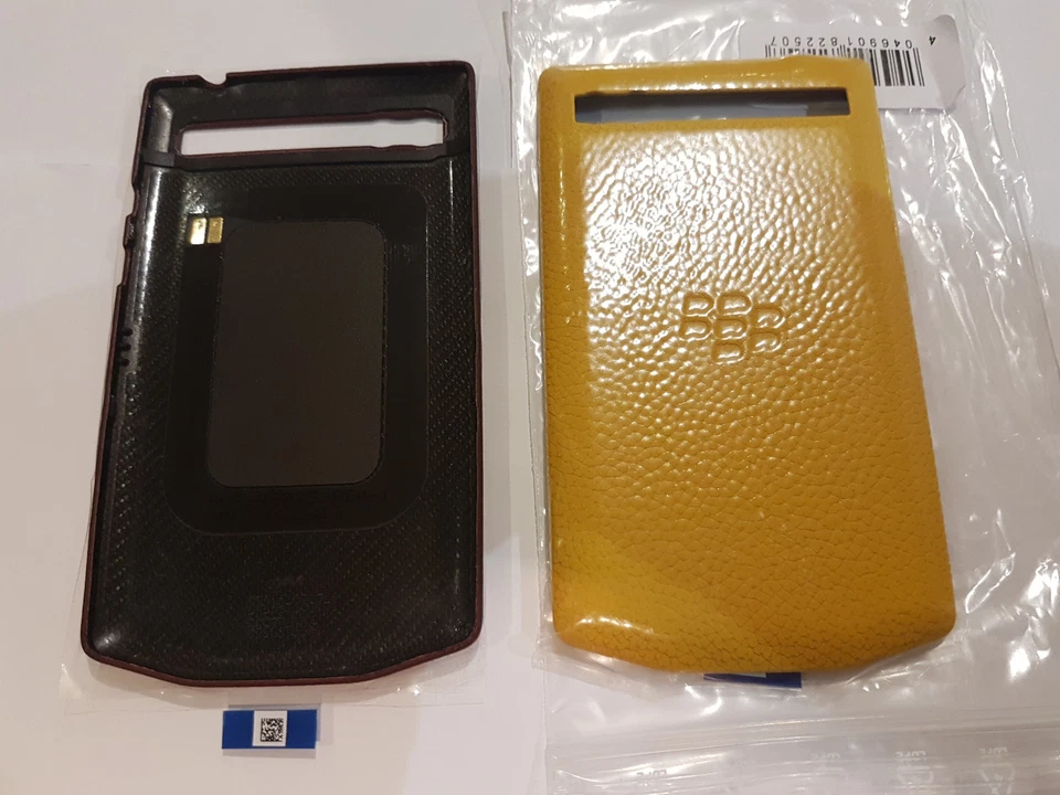 NEW ORIGINAL Blackberry Porsche P9983 P'9983 Back Leather Cover - Battery Door - Image 1 of 1