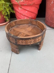 Antiker alter 12 x 12" Holz handgeschnitzt Eisenarbeit runder Chakki Tisch Couchtisch  - Bild 1 von 11