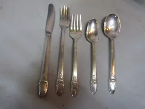 1847 Rogers Bros IS First Love Vintage Silberbesteck 52 Teile - Bild 1 von 4