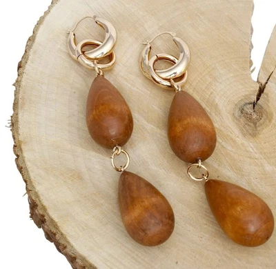 Lágrima Marrón Madera Cuentas Cuelgan Distintivo Aro Largo Moda Pendientes Dorado Sobre Foto 1 de 4