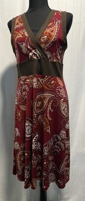 Vestido para mujer Apt 9 sin mangas midi/hasta la rodilla borgoña estampado cachemir talla mediana Foto 1 de 4