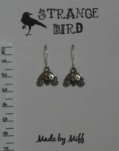 Pick me up at 12! earrings cinderella pumpkin coach - Picture 1 of 2