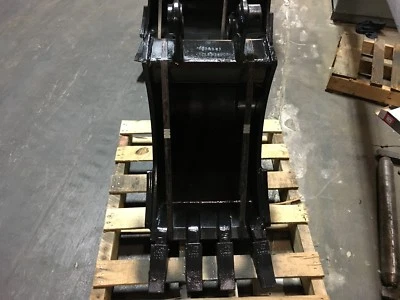 Nuevo cucharón excavadora de alta resistencia Takeuchi TB250 16"  Foto 1 de 4