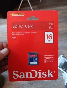 Original  Sandisk 16GB SDHC (Secure Digital High Capacity) Memory Card - SEALED - Picture 1 of 2