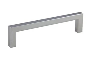 Bar Square Chrome Pull 128mm CC, 5-7/16" OAL, 1-3/8" projection (No Screws) - Picture 1 of 1
