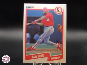 1990 Fleer #260 Ozzie Smith NM - Picture 1 of 2