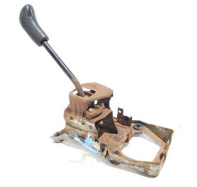 Toyota Celica All Trac 1988 palanca de cambios de transmisión OEM con soporte de caja  Foto 1 de 4