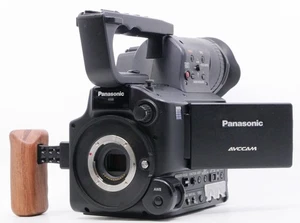 Panasonic AG-AF101E - FULL HD Kamera Camcorder MFT - Händler - inkl. 19% MwSt. - Bild 1 von 13