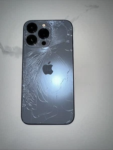 iPhone 13 Pro 128 Go débloqué - Photo 1 sur 3