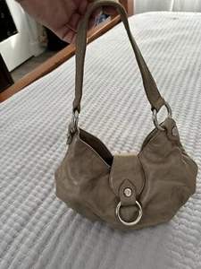 DONALD J Pliner Hand Bag Shoulder Purse Soft Leather Light Weight All Occasions - Picture 1 of 12