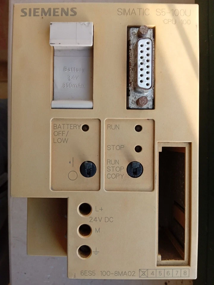 Plc siemens Simatic s5 100u - Immagine 1 di 1