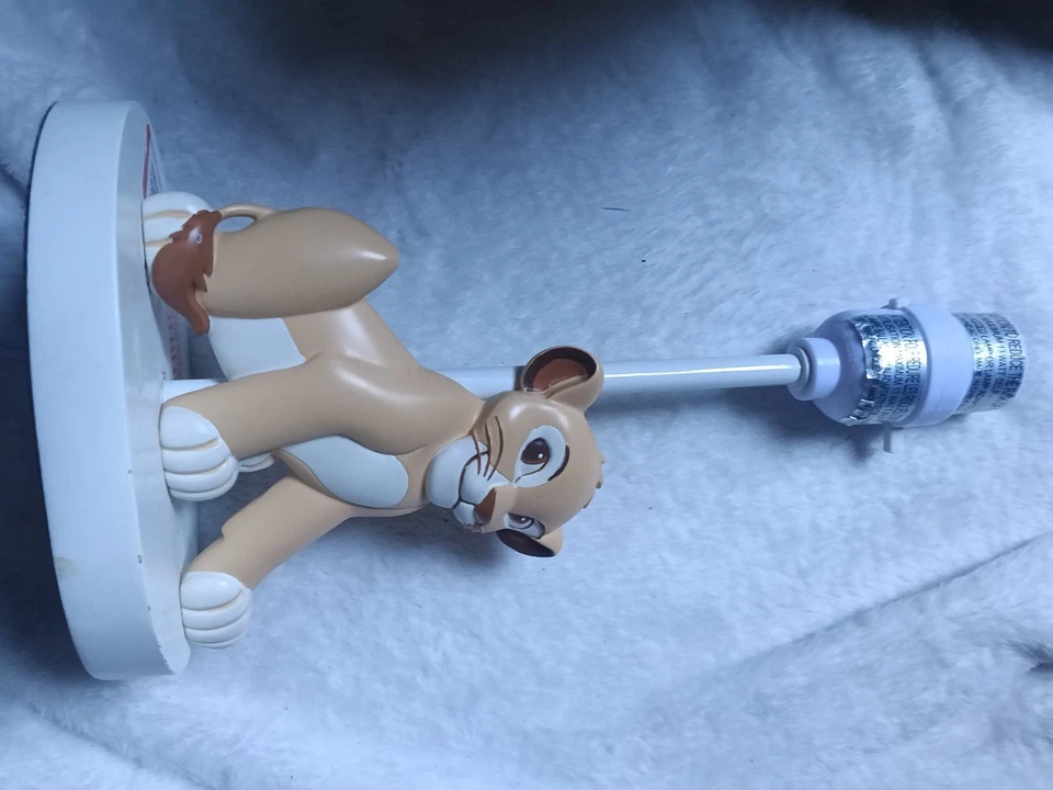 Lámpara iluminada Disney Rey León Simba con pantalla impresa Foto 1 de 3