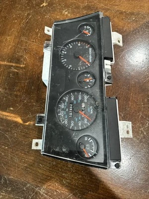 1991 1992 1993 1994 DODGE SHADOW PLYMOUTH SUNDANCE INSTRUMENT CLUSTER 4437683 - Image 1 of 4