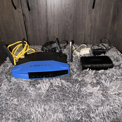 Linksys WRT1900AC Wi-Fi Router – Dual Band AC1900 – 4-Port Gigabit – Tested - Image 1 of 4
