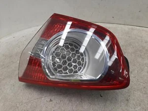 Fanale posteriore destro lampadina posteriore guidatore Ford Kuga Mk1 O/S 2011 - Foto 1 di 5