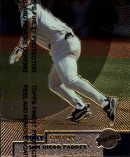 1999 Finest #20 Tony Gwynn