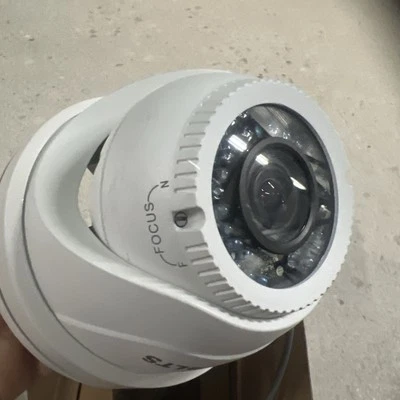 CÁMARA DE SEGURIDAD LTS CMHT1823 2MP 2.8-12mm 1080P HD-TVI 1/2.9” Sensor DC 12V” Foto 1 de 4