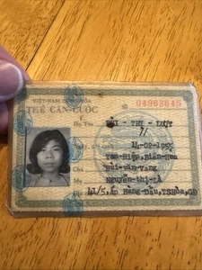 Original Südvietnam Zivilausweis Garantie Kriegsausgabe süßes Mädchen 1970 ansehen - Bild 1 von 2