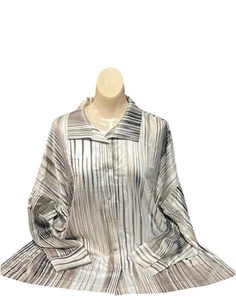 Wynn Layers Button Blouse Sizes Medium And Large Brown/Tan - Picture 1 of 2