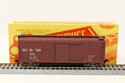 HO Roundhouse MDC 40' Truss Side Boxcar Seaboard SAL 15511 Brown RTR - Image 1 of 4