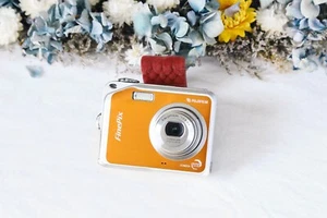 🎦【Tested】FujiFilm FinePix V10 Orange Digital Camera English OK! Case & 1GB XD - Picture 1 of 13