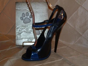 SANDALO FUSS BLU VERNICE E VITELLO NERO SKY HIGH TAGLIA 42 O TAGLIA 11,5 NUOVO CON SCATOLA - Foto 1 di 7