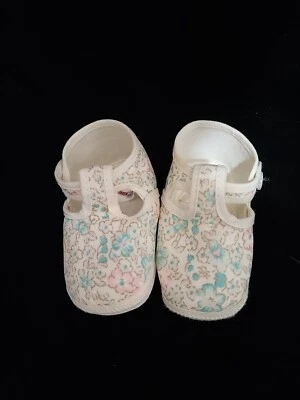 Zapatos de cuna suaves vintage Baby King flores talla infantil Foto 1 de 4