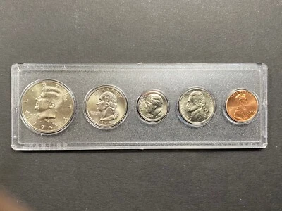 1995 Birth Year Set 5 Coins - Image 1 of 2