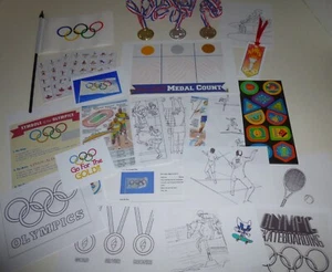 Doll-size OLYMPIC FLAG Playset for AMERICAN GIRL Isabel Nicki Corinne Lila +more - Photo 1 sur 1