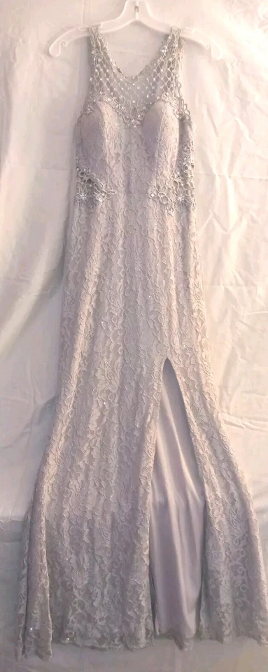 City Triangles Women's Silver, Lace & Rhinestone Long Formal Dress Size 1 - Image 1 of 4