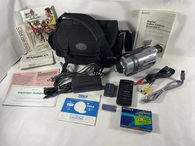 Sony Handycam Video Camcorder DCR-TRV340 Digital8 Hi8 8mm - Night Vision TESTED - Image 1 of 4