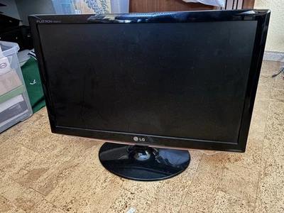 LG W2261VP-PF  LCD  Monitor - Bild 1 von 3