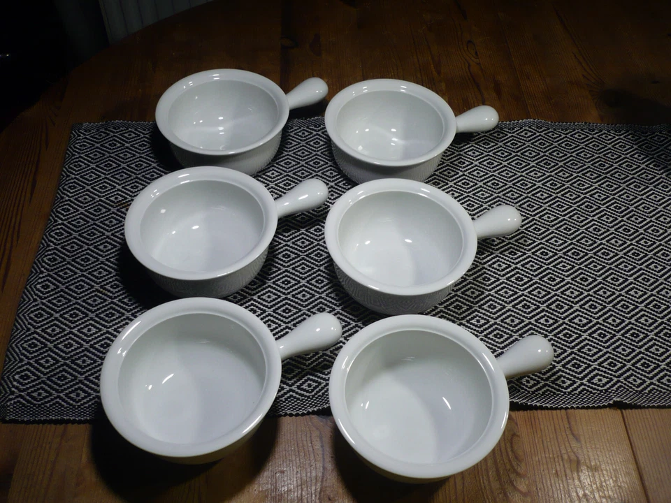 Thomas Trend weiß 1x Suppentasse mit Stiel backofenfest Rillenmuster Porzellan - Bild 1 von 1