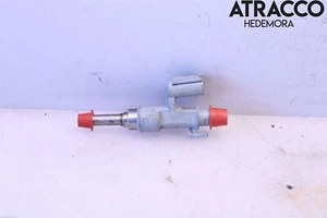 GENUINE FUEL INJECTOR TOYOTA RAV 4V VAN (_A5_, _H5_) 2022 - Picture 1 of 3