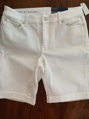 NWT  TALBOTS WHITE DENIM FLAWLFESS 5 POCKET 9" GIRLFRIEND SHORTS SIZE 6 - Image 1 of 4