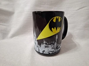 Batman Joker Skyline Farbwechsel 11,5 Unzen großer Kaffeebecher Tasse funktioniert - Bild 1 von 8