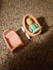 Vintage 90er Little Tikes Puppenhaus grün baby rosa Buggy Wiege - Bild 1 von 3