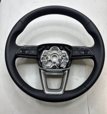 Volante AUDI Q3 45 S LINE PREMIUM PLUS QUATTRO TFSI 2024 Foto 1 de 4