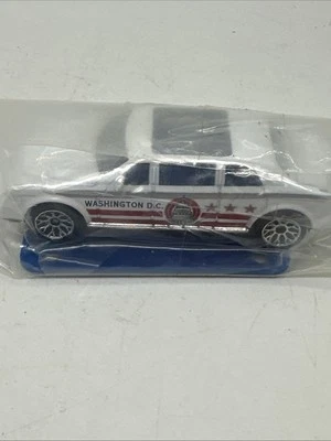 2002 Matchbox Across America 50th Birthday Series Washington DC Limousine - Image 1 of 4