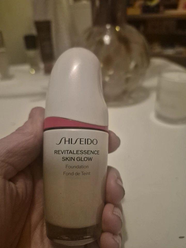 Shiseido Revitalessence Skin Glow Foundation SPF 30 30 ml / 260 Cashmere OVP NEU - Bild 1 von 2
