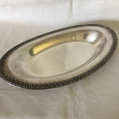 Plato ovalado Wilcox IS Rose Marie 7076 12,5 pulgadas tocador comedor MCM plateado Foto 1 de 4