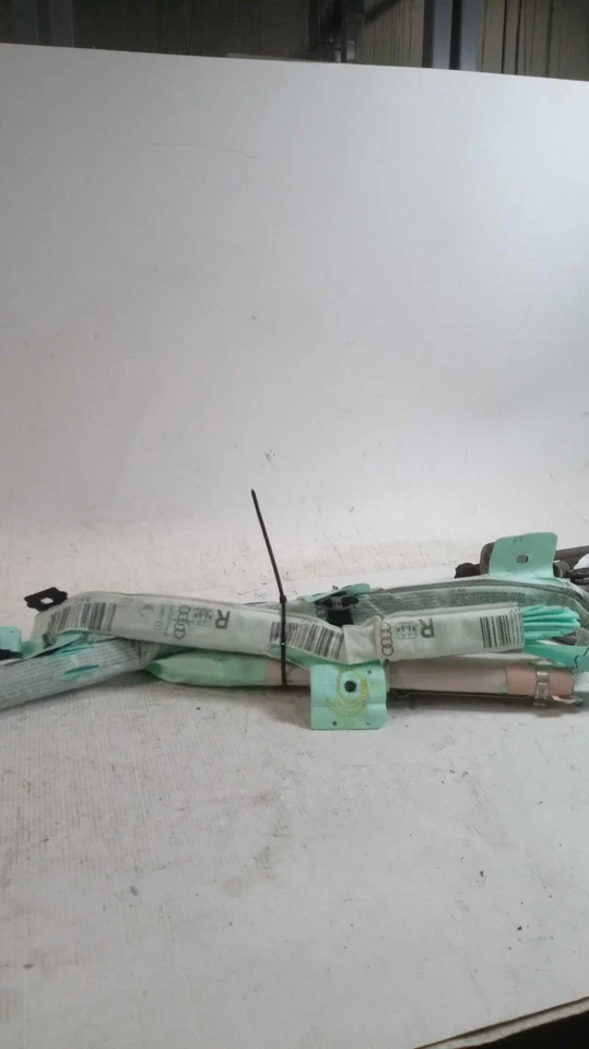 Used Right Curtain Air Bag fits: 2015 Audi A3 front Sdn passenger roof Right Gra - Image 1 of 4