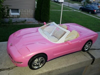 Barbie Convertible Corvette Rosa (Sin Control Remoto) Coche de Juguete 2001 Mattel  Foto 1 de 4