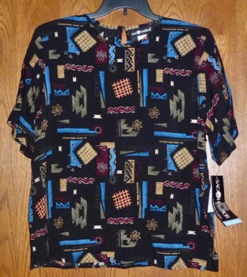 NUEVO CON ETIQUETAS SAG HARBOR - ESTAMPADO GEOMÉTRICO EN NEGRO - BLUSA MANGA CORTA - MUJER XL Foto 1 de 2